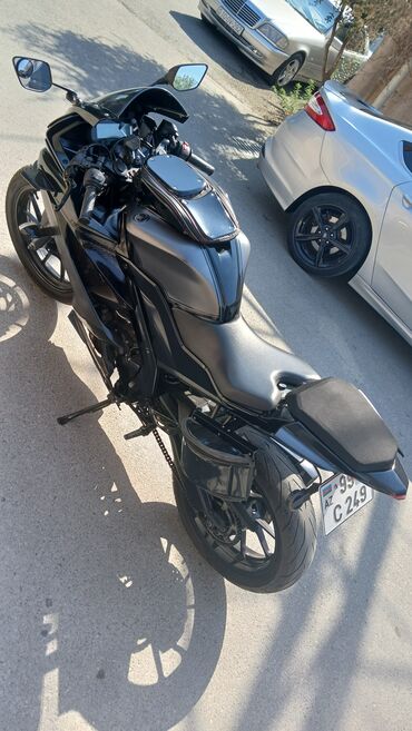 Yamaha - YAMAHAR15, 150 sm3, 2021 il, 50000 km