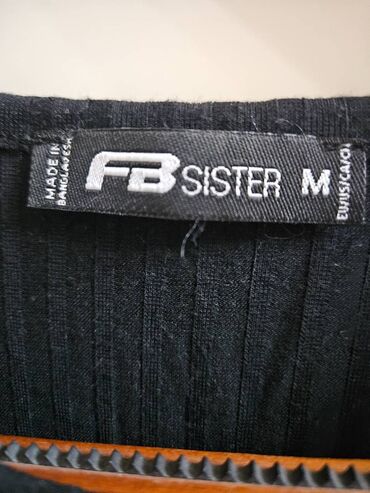 Köynək və bluzalar: Herbiri 3 AZN — 10