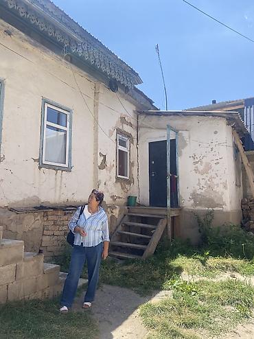 kg house: Продаю 1/4 часть дома в центре города Каракол, по улице Ленина — 2