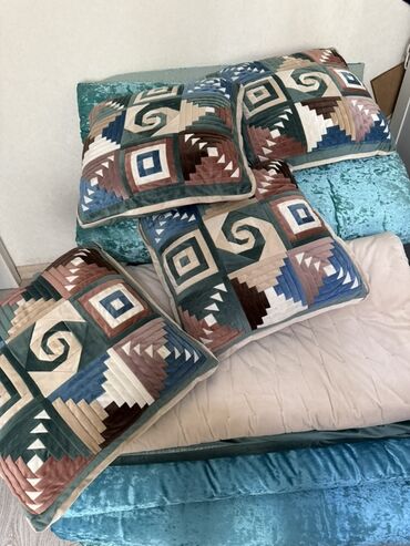 полный комплект простыней для сидения: Комплект текстиля для дома из стёганых изделий в лоскутной технике