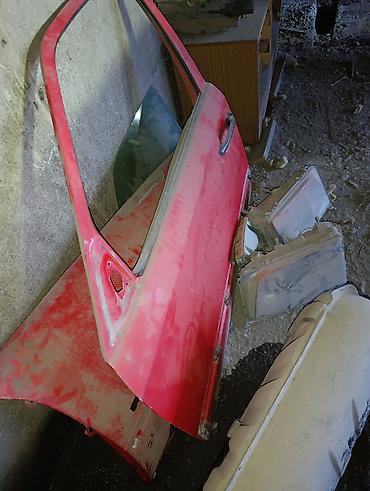 двер мерс 124: W124 водительская дверь без Шпак. стекла в круг, правое крыло, фары и — 2