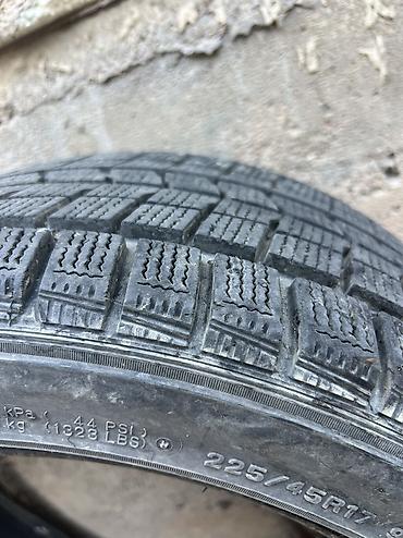 205 60 17: Шины 215 / 55 / R 17, Зима, Б/у, Пара, Легковые, Dunlop — 1