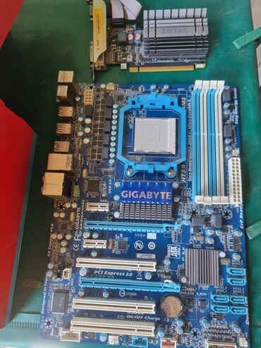 osveživač za usisivač: Sve komponente za pc svi delovi su ispravni i rade.Kupljen nov komp pa
