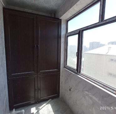 Mebellərin yığılması: Plastik Şkaf balkonda və ya blokda istifadə olunan yeri faydalı — 15