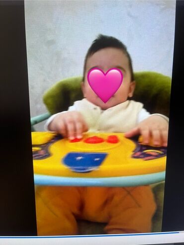 детские комплекты с бриджами: Uşaq yelləncəyi – Happy Baby, model S-102 Xüsusiyyətlər: - Uşaqlar