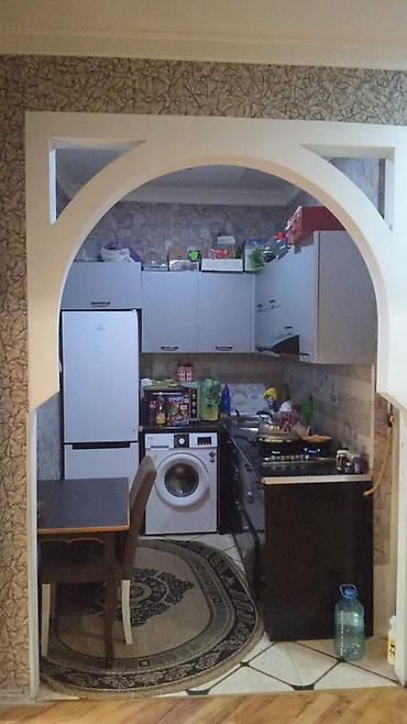 yeni guneşlide ucuz evler: Yeni gunesli V massivi altunun yani 15/2 tam temirli wexsi menzilimi — 8