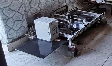 Avtoelektronika: Qəbir Daşi və Mərmər üzərinə yazı və şəkil çap edən aparat.Sauno