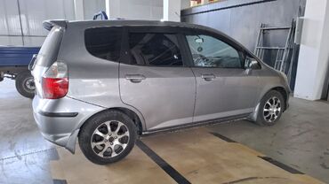 Honda: Honda Jazz: 2005 г., 1.4 л, Вариатор, Бензин, Хэтчбэк