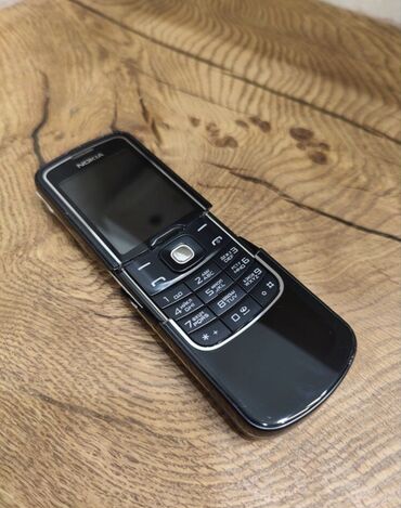 лидер мобайл бишкек телефон: Nokia 8000 4G, Колдонулган, түсү - Кара, 1 SIM