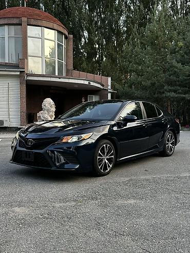 Унаа: Toyota Camry: 2020 г., 2.5 л, Автомат, Бензин, Седан — 2