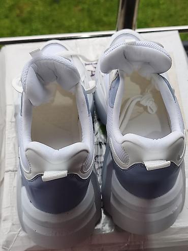 solid 2 0 heets: Nove patike 37 broj,kalup veci za pola broja.Turska proizvodnja — 4