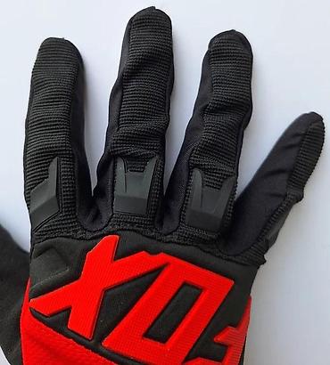 Personal Items: Color - Red — 8