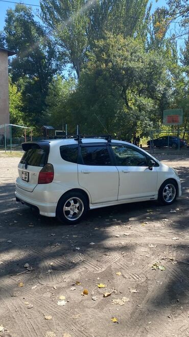 скупка машинки: Honda Fit: 2003 г., 1.5 л, Вариатор, Бензин, Хэтчбэк