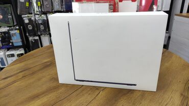 ноутбук apple: Новый Apple MacBook, 15.4 ", Apple M3, 256 ГБ