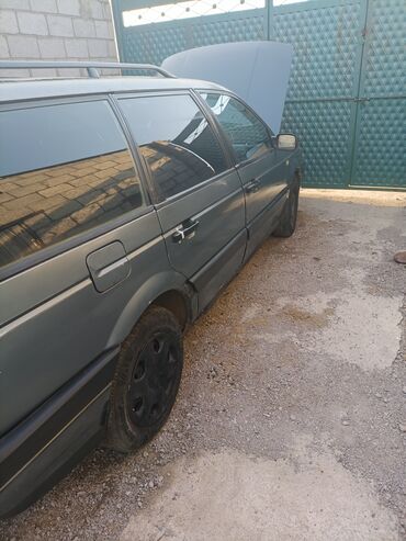машина каракол голф: Volkswagen Passat: 1989 г., 1.8 л, Механика, Бензин, Универсал