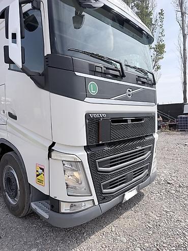 тягая: Тягач, Volvo, 2019 г., Тентованный — 4