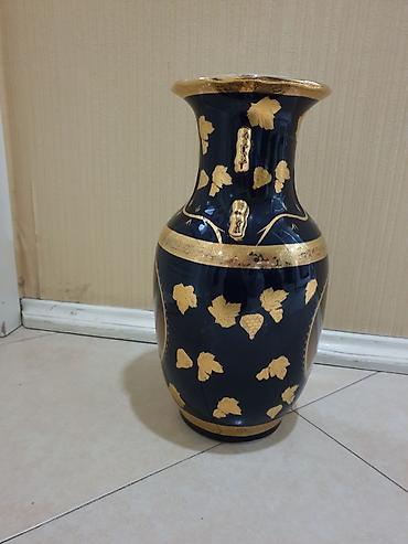 gul: Böyük güldan. İstifadə olunmayıb. Hündürlüyü 46sm. Enlidir. 50 manata — 2