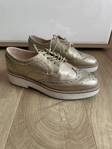 Shoes: Oxfords, Zara, 38