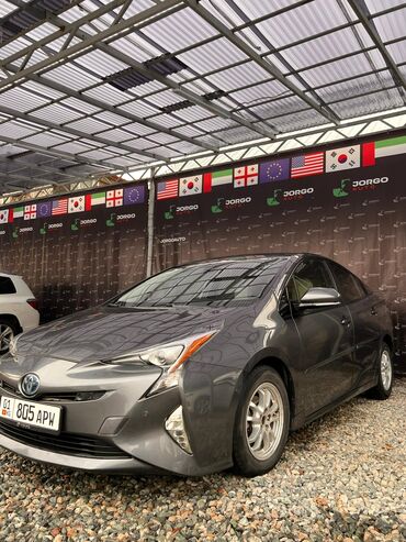 Toyota: Toyota Prius: 2017 г., 1.8 л, Типтроник, Гибрид, Седан