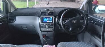 Toyota: Toyota Ipsum: 2002 г., 2.4 л, Автомат, Бензин, Минивэн