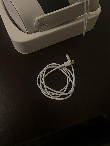 vr gozluk: Işlədilmiş VR gözlükləri meta quest 3s satılır. Satma səbəbi köçmə ilə — 3