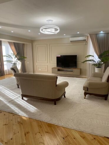 Продажа квартир: 4 комнаты, 209 м², Индивидуалка, Евроремонт — 1