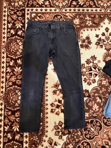 продаем джинсы: Джинсы S (EU 36), цвет - Черный