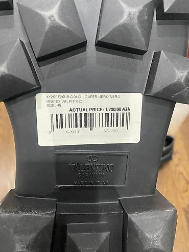 Ayaqqabılar: 900 manat Valentino kiwi ayaqqabisi hec geyinilmiyib hediyye verilib — 6