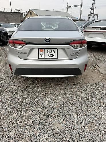 Toyota: Toyota Corolla: 2020 г., 1.8 л, Вариатор, Гибрид, Седан — 3