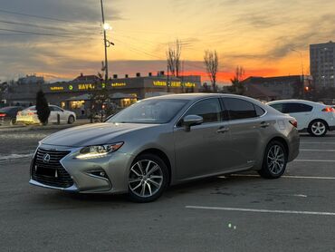 Lexus: Lexus ES: 2016 г., 2.5 л, Вариатор, Гибрид, Седан