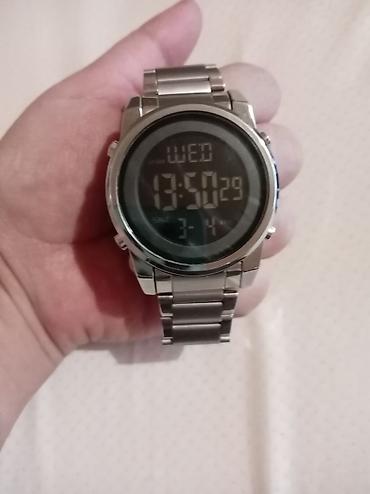 Ručni satovi: Na prodaju digitalni ručni sat metalnom narukvicom .Sat je ispravan — 8