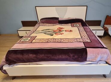 гарнитур для спальни: Двуспальная кровать, Шкаф, Трюмо, 2 тумбы, Турция, Новый
