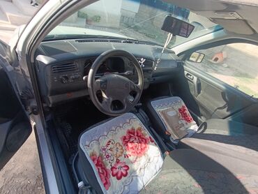 домкрать: Volkswagen Golf III Variant (универсал), серебристый Основные