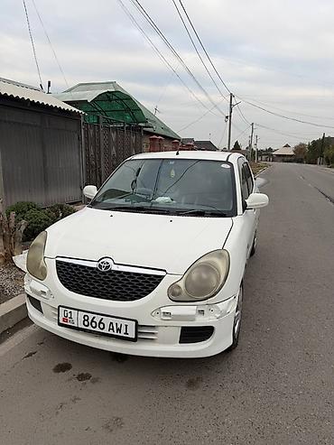 Toyota: Toyota Raum: 2003 г., Бензин, Хэтчбэк — 2