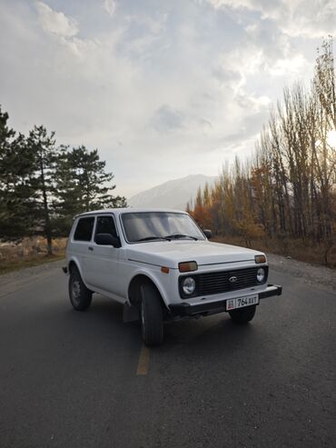 ВАЗ (ЛАДА): ВАЗ (ЛАДА) 4x4 Нива: 2012 г., 1.7 л, Механика, Бензин, Внедорожник — 2