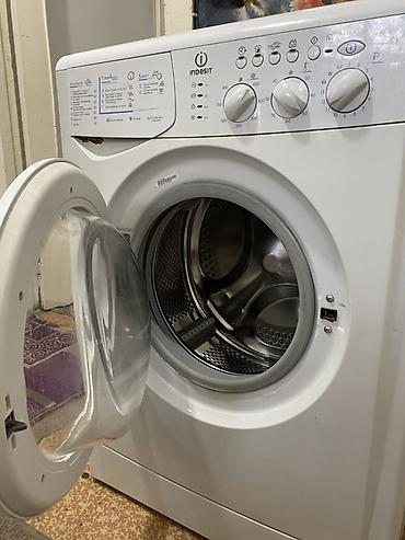 sps 5: Стиральная машина Indesit WISL 83 - Фронтальная загрузка, люк 30 см - — 2