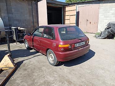 трёхдверный: Toyota Starlet: 1992 г., 1.3 л, Автомат, Бензин, Хэтчбэк — 5