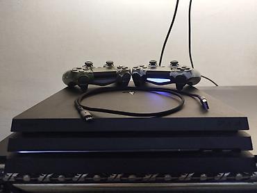 playstation lombard: PlayStation 4 Pro (PS4 Pro) oyun konsolu Komplekt: - PS4 Pro 1TB — 1