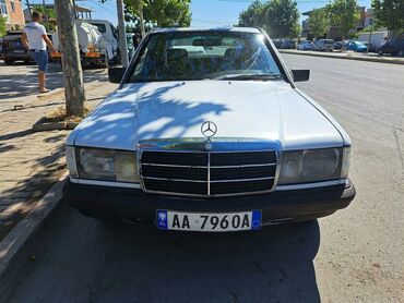Mercedes-Benz - Οθωνοί: Mercedes-Benz 190: 2 l. | 1987 έ. | Sedan