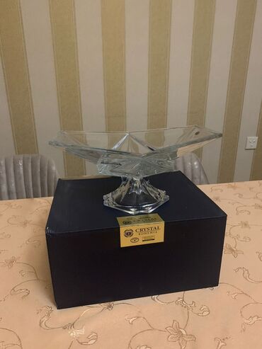 saygac qutusu: TƏCILI.Crystal Bohemia Origami seriyasından xrustal– meyvə