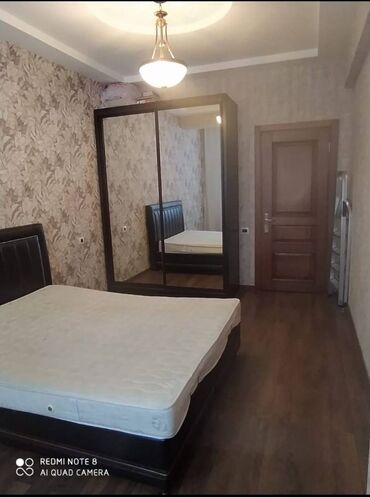 Uzunmüddətli kirayə mənzillər: Köroğlu metrosuna yaxın 13 mertebeli binanın 5-ci mərtəbəsində — 5