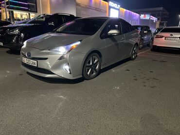 Toyota: Toyota Prius: 2016 г., 1.8 л, Вариатор, Гибрид, Хэтчбэк