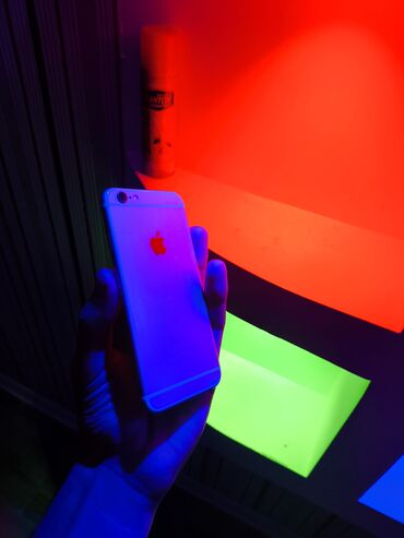 Apple iPhone: IPhone 6, Gümüşü, Qırıq — 15