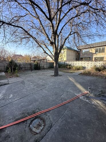 Продажа домов: Дом, 130 м², 4 комнаты, Агентство недвижимости, Косметический ремонт — 1