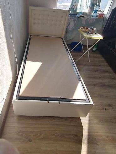 İşlənmiş, Təknəfərlik çarpayı, Bazalı, Matras ilə, Siyirməsiz lalafo.az -da İşlənmiş, Təknəfərlik çarpayı, Bazalı, Matras ilə, Siyirməsiz