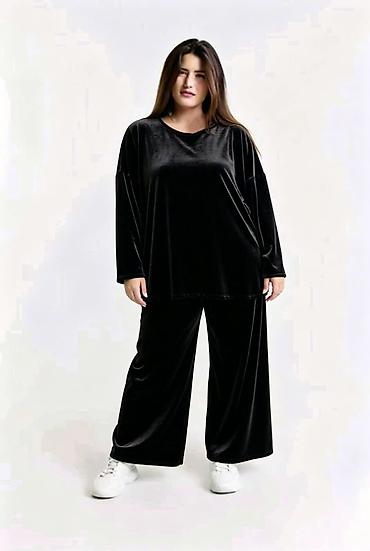Kompleti: Dvoslojni ženski komplet od somota (velur) 2XL 3XL 4XL - Set uključuje — 2