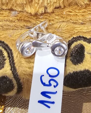 Minđuše: Srebrni nakit – više modela - Srebrne minđuše sa prozirnim cirkonima na lalafo.rs — 1 Minđuše: Srebrni nakit – više modela - Srebrne minđuše sa prozirnim cirkonima — 1