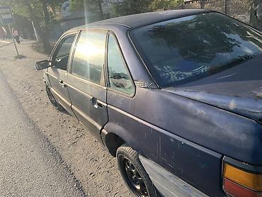pass: Volkswagen Passat: 1990 г., 1.8 л, Механика — 4