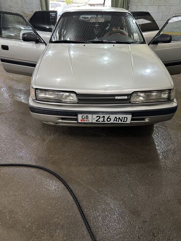 mazda z: Mazda 626: 1992 г., 2 л, Механика, Бензин, Седан