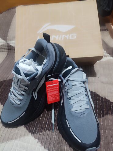 лоро пьяна: Кроссовки Li-Ning,новый, оригинал размеры 43,5 серо‑чёрные адрес 4